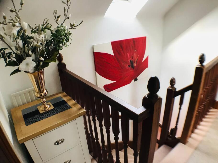 Classy 2 Bed Peak District Barn Near Alton Towers, Polar Bears, Chatsworth House Whiston (Staffordshire Moorlands)