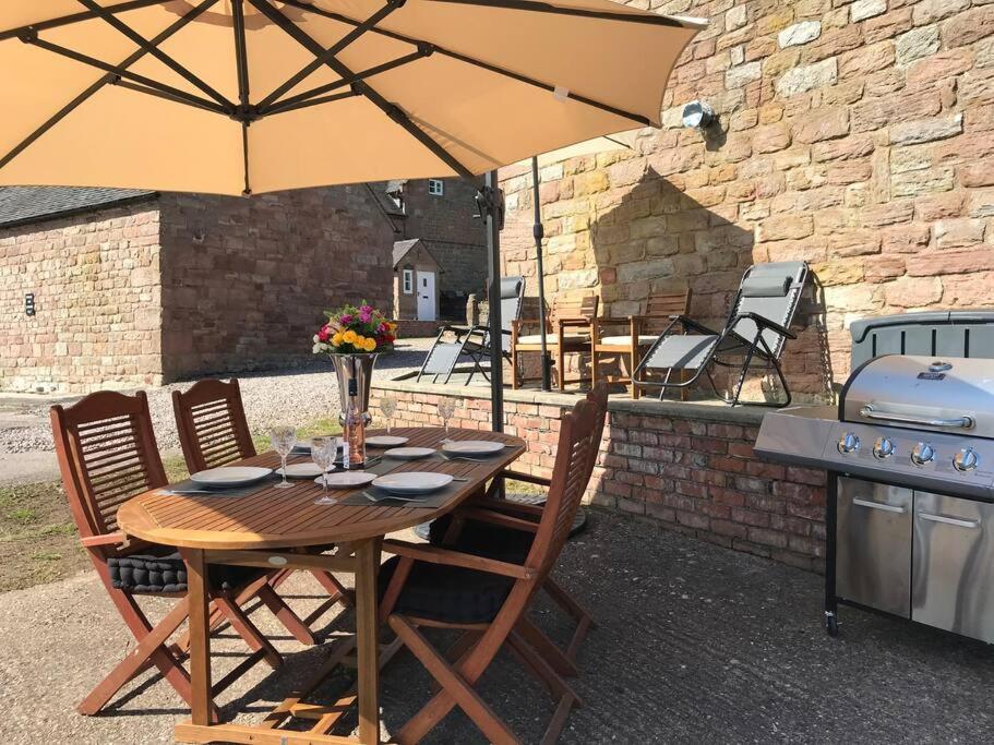 Classy 2 Bed Peak District Barn Near Alton Towers, Polar Bears, Chatsworth House Casa de Férias Whiston (Staffordshire Moorlands)